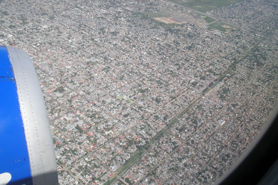 Vista aérea de Buenos Aires, em março de 2006. Foto: Alexandre Giesbrecht.